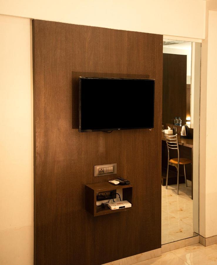 Hotel Monarch Express Near Karnala Sports Academy Panvel,Navi Mumbai Exterior photo