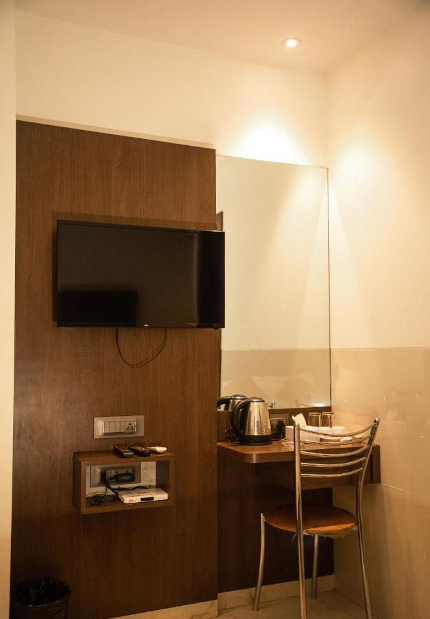 Hotel Monarch Express Near Karnala Sports Academy Panvel,Navi Mumbai Exterior photo